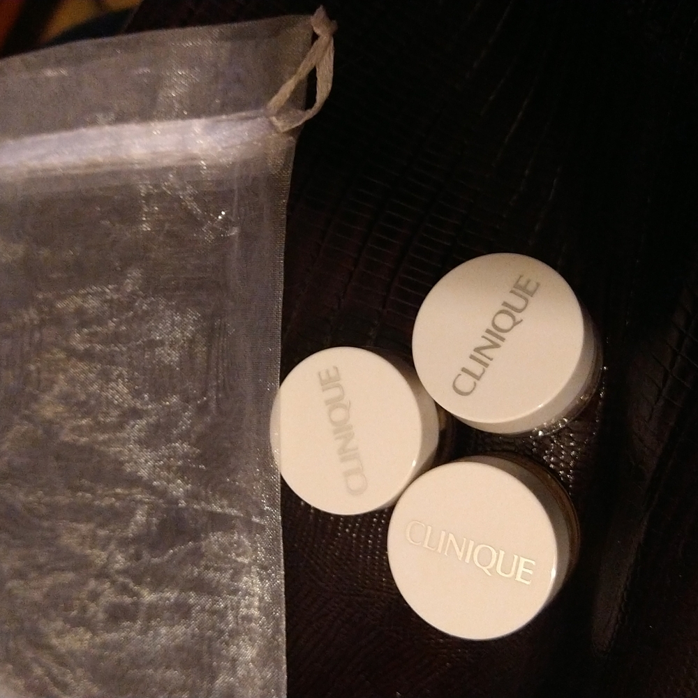 Clinique 4pc sample bag